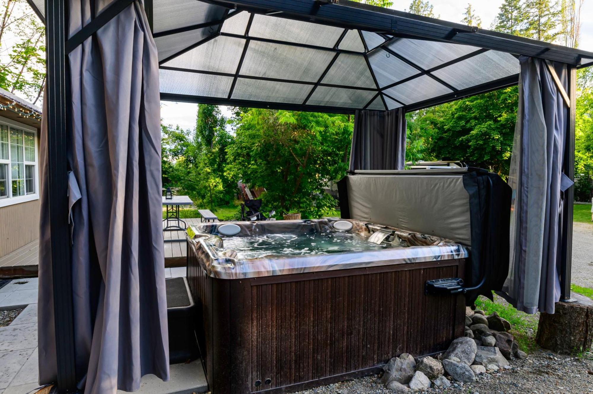 Barefoot And Retreat Motel 2*
